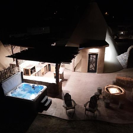Zion White Bison Glamping & Rv Resort Virgin Eksteriør bilde