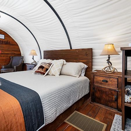Zion White Bison Glamping & Rv Resort Virgin Eksteriør bilde