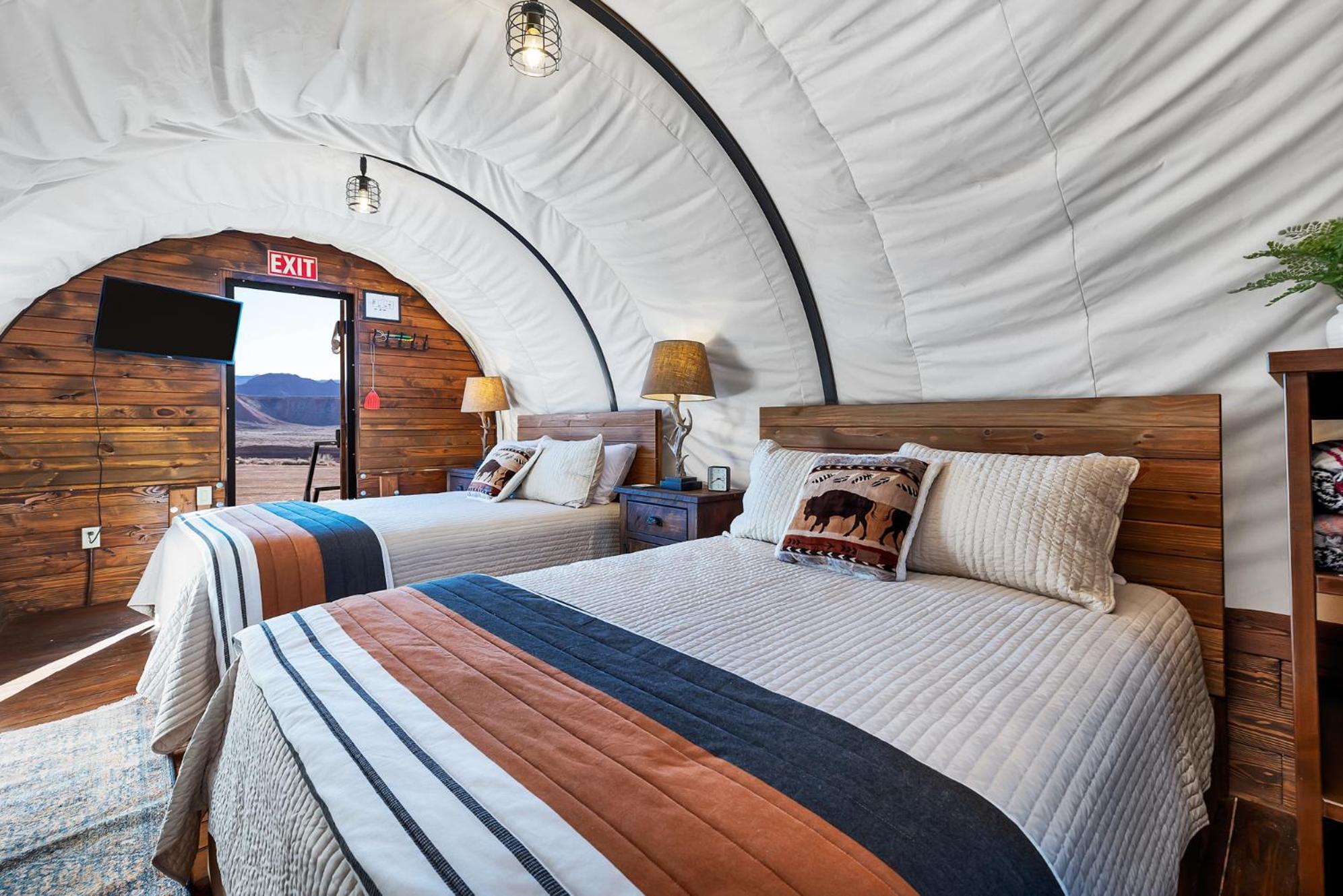 Zion White Bison Glamping & Rv Resort Virgin Eksteriør bilde