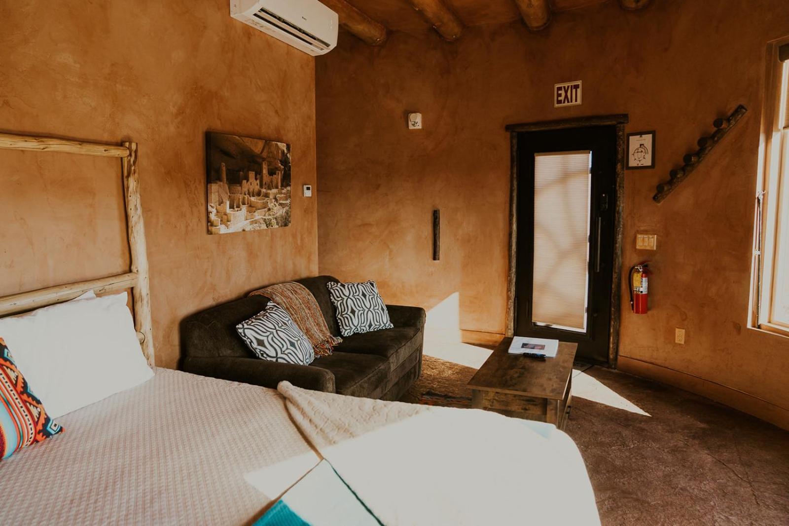 Zion White Bison Glamping & Rv Resort Virgin Eksteriør bilde