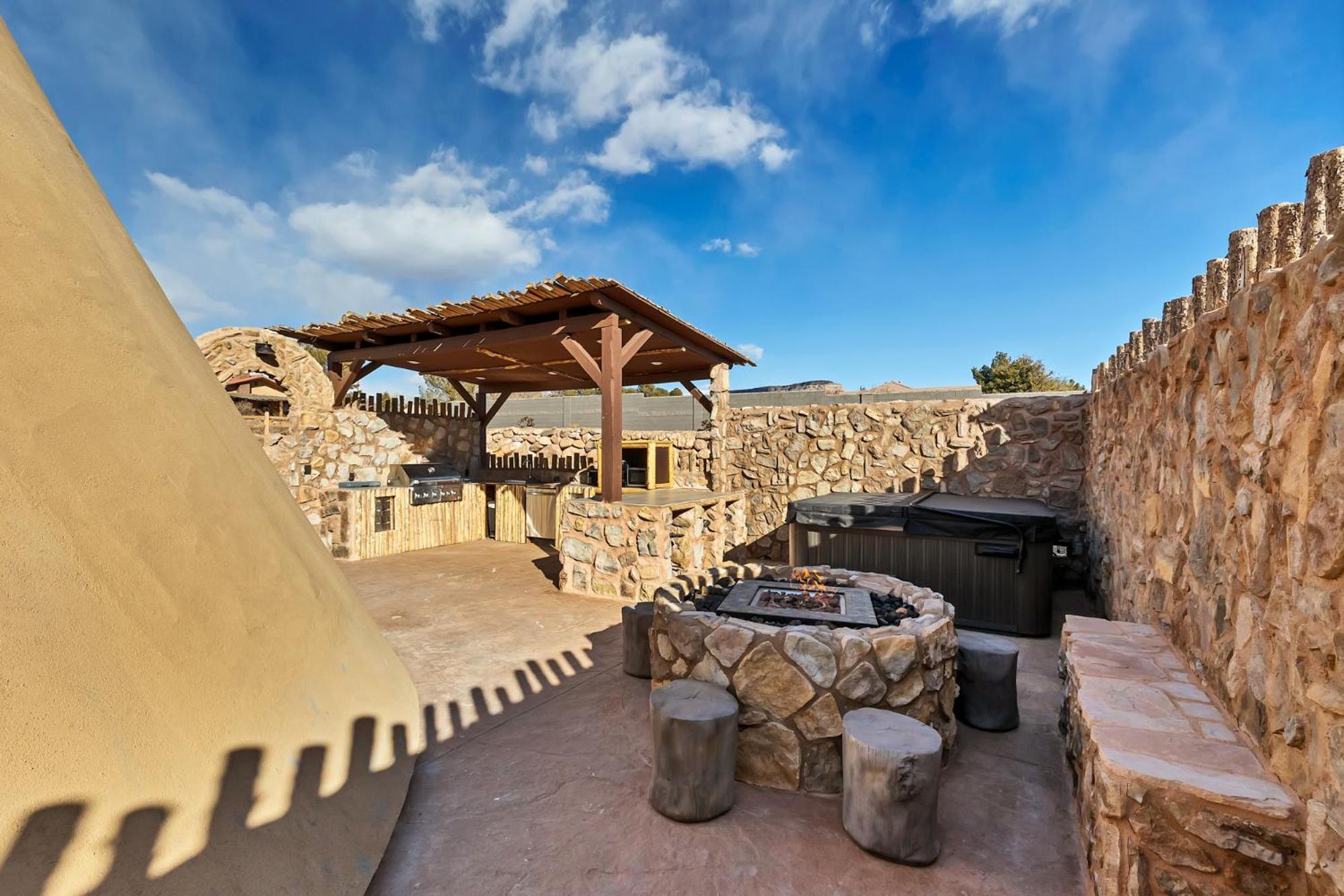 Zion White Bison Glamping & Rv Resort Virgin Eksteriør bilde