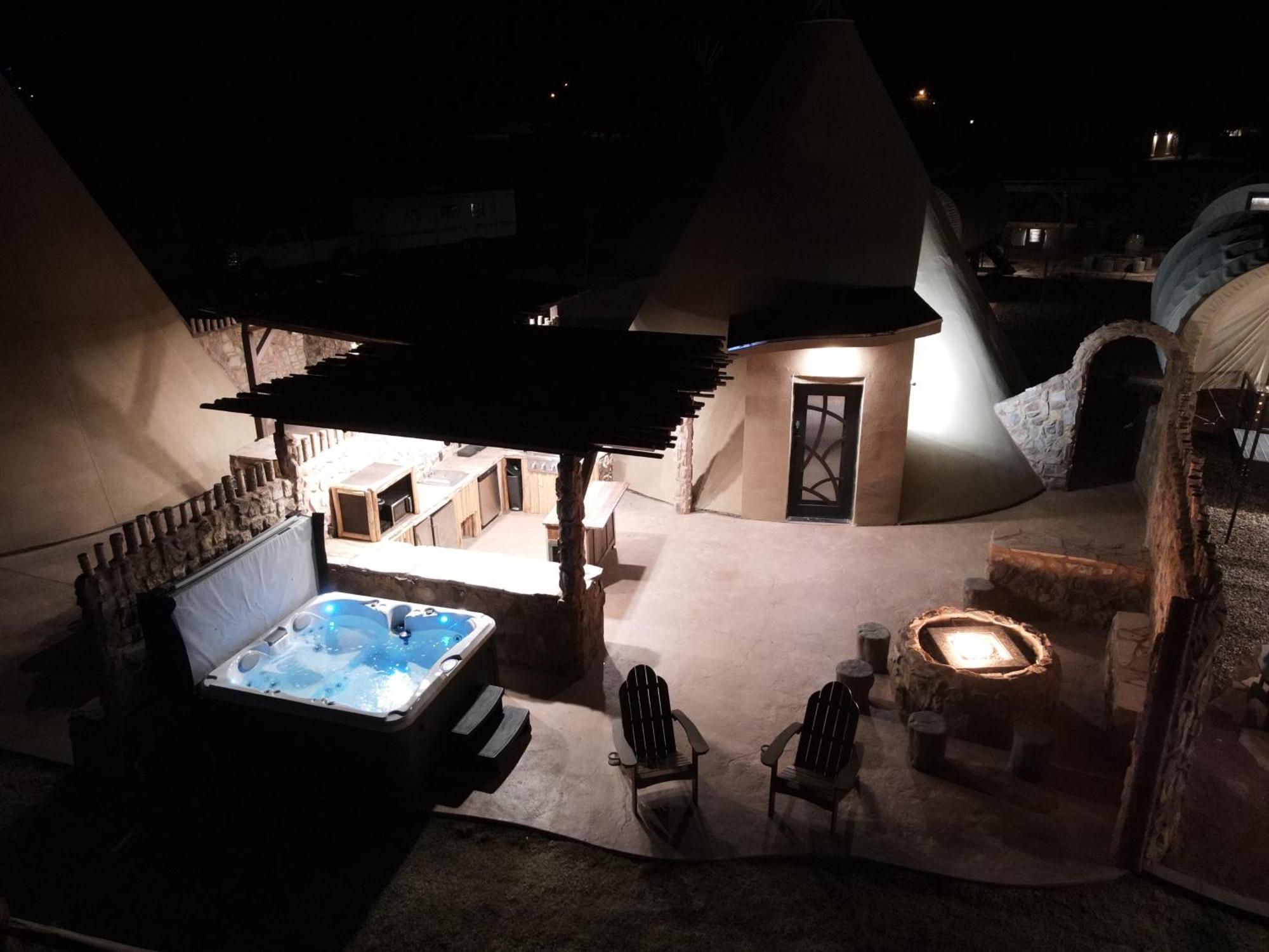 Zion White Bison Glamping & Rv Resort Virgin Eksteriør bilde