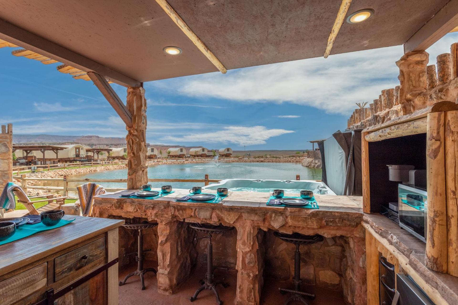 Zion White Bison Glamping & Rv Resort Virgin Eksteriør bilde