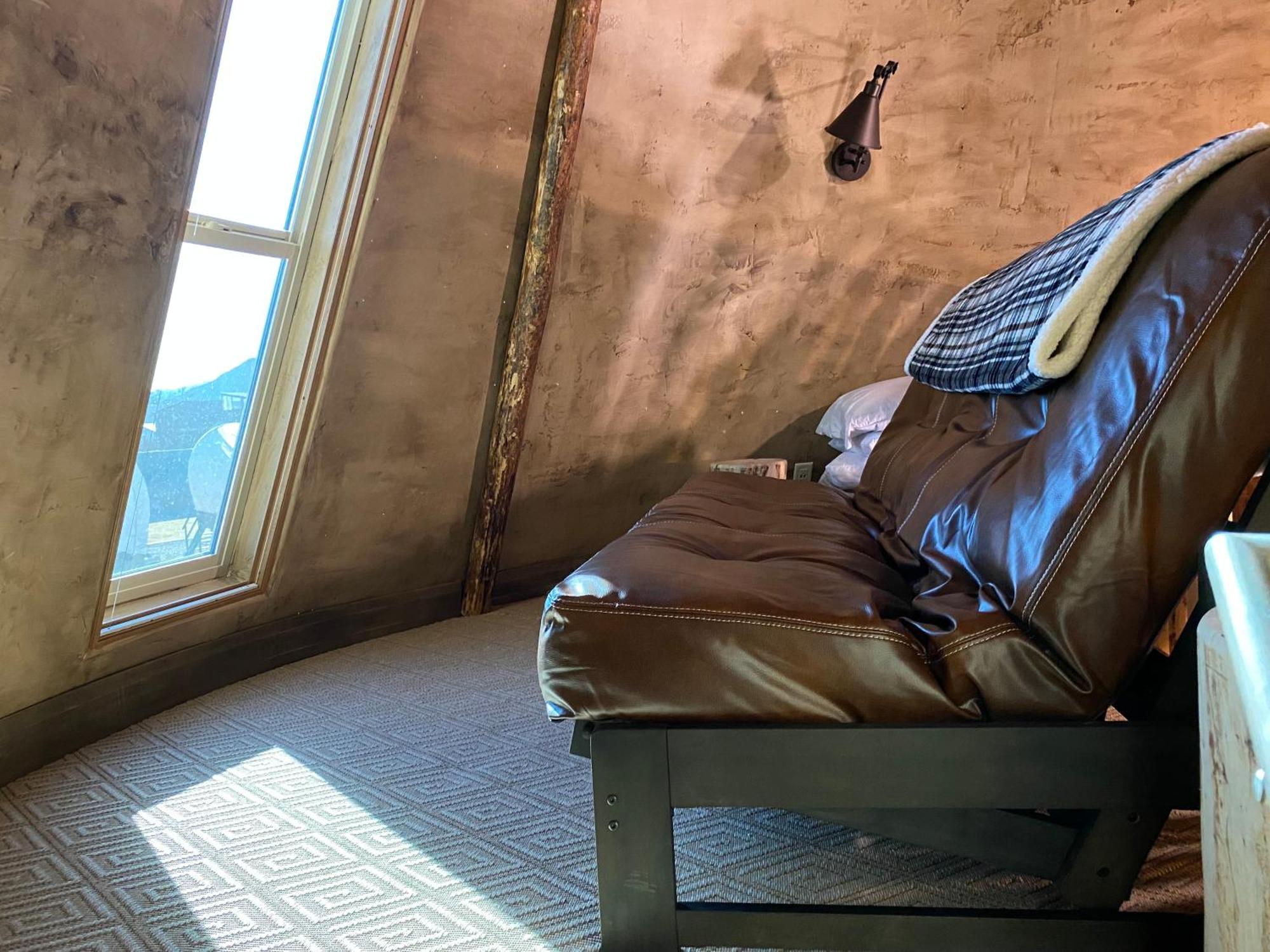 Zion White Bison Glamping & Rv Resort Virgin Eksteriør bilde