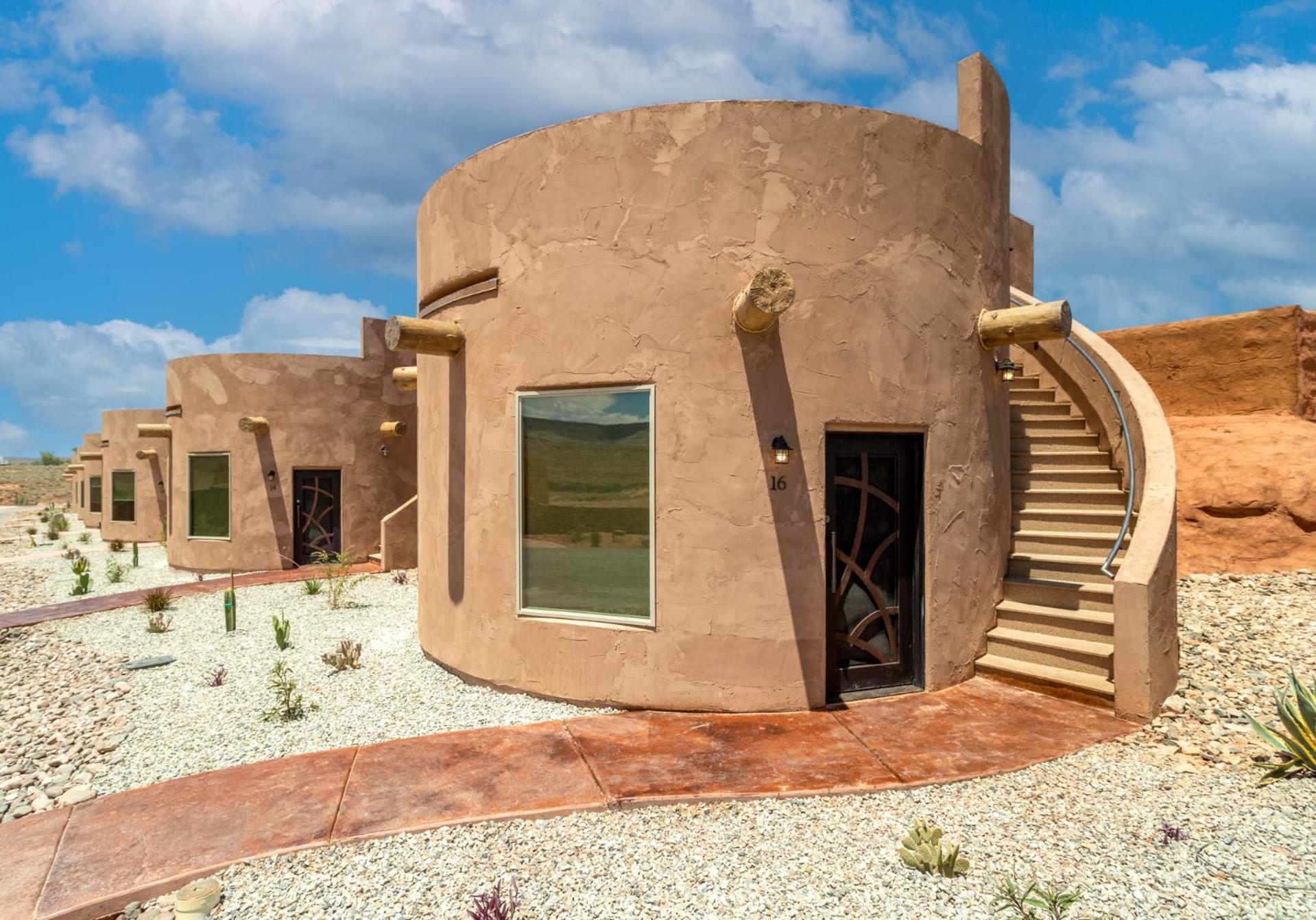 Zion White Bison Glamping & Rv Resort Virgin Eksteriør bilde