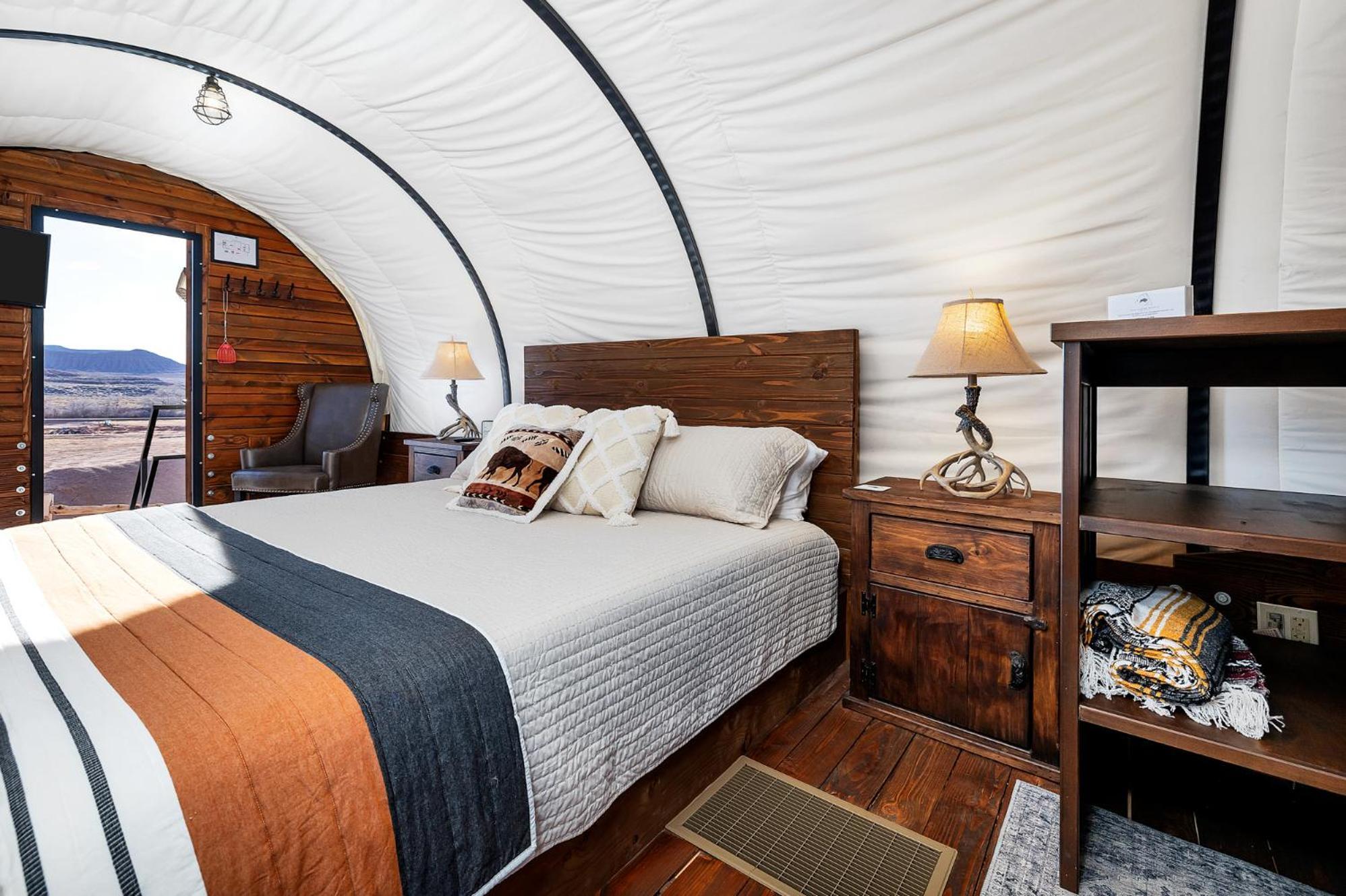Zion White Bison Glamping & Rv Resort Virgin Eksteriør bilde